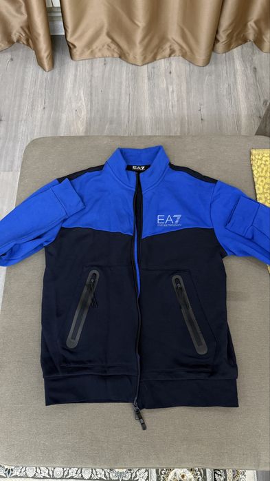 Продам двойку от EA7
