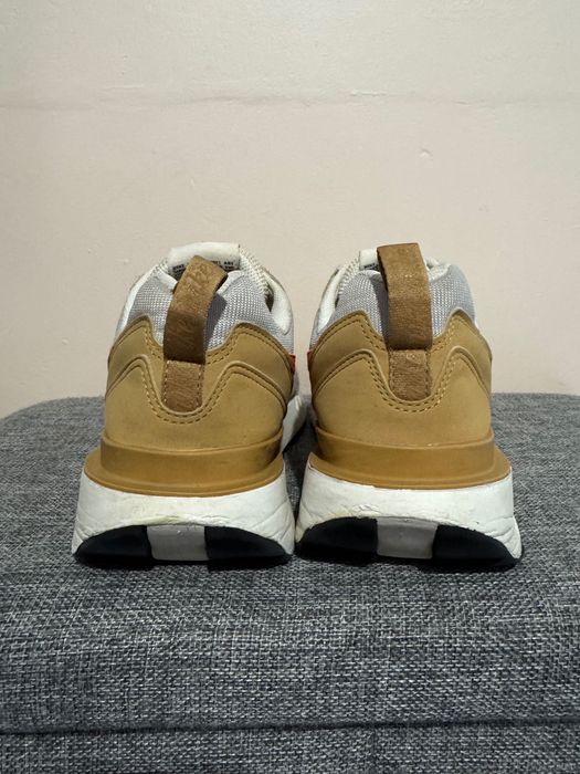 Nike Air Max Dawn Elemental Dorado Total Anaranjado.