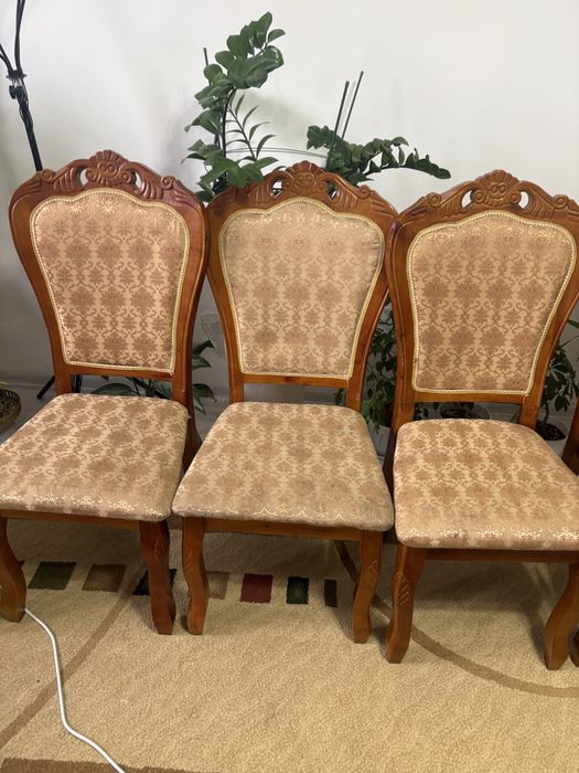продаюся стулья 8 штук 15000тг