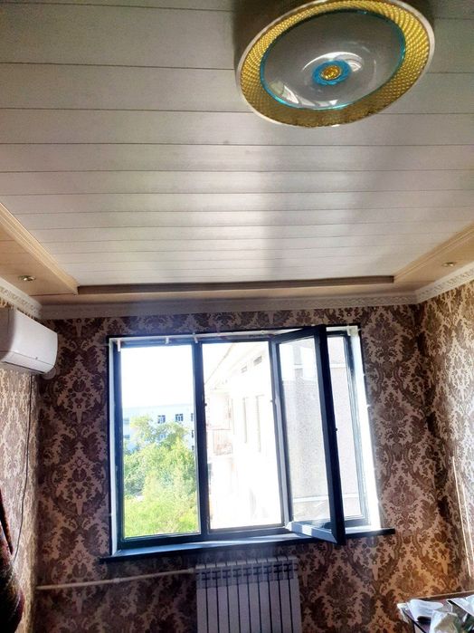 4 xonali kv sotiladi