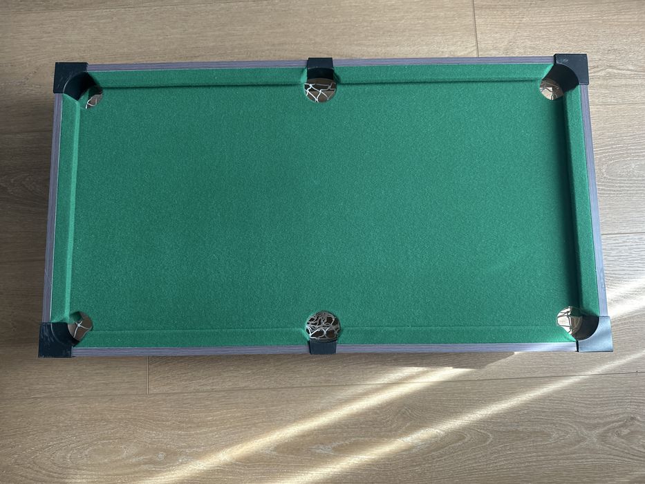Mini masă de biliard