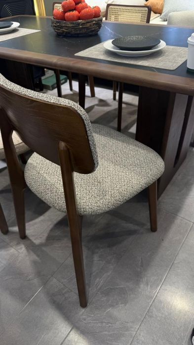 Новые стулья, натуральное дерево