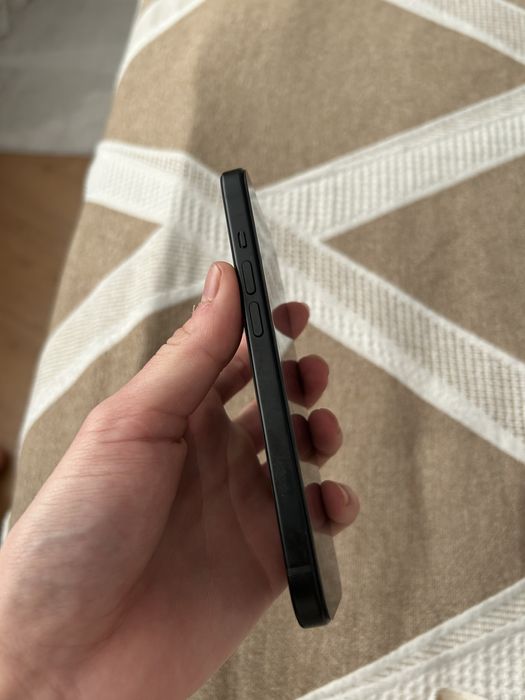 Айфон 15 продам.