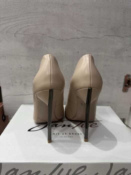 Каблук высокий 36размера