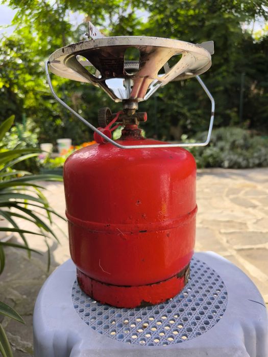 Туристическа ГАЗОВА бутилка  с котлон