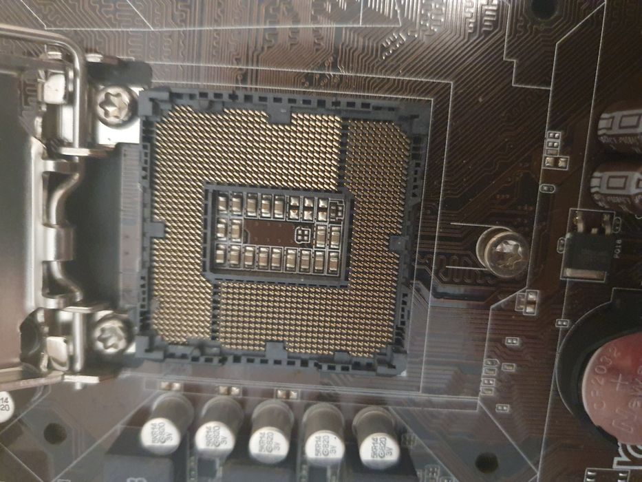 Placa de baza Asus  socket 1155 intel