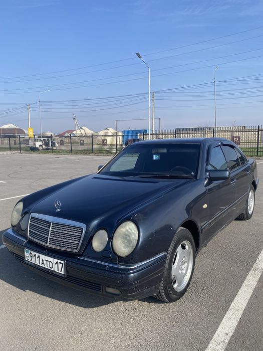 Мерседес 210 2,8 1997