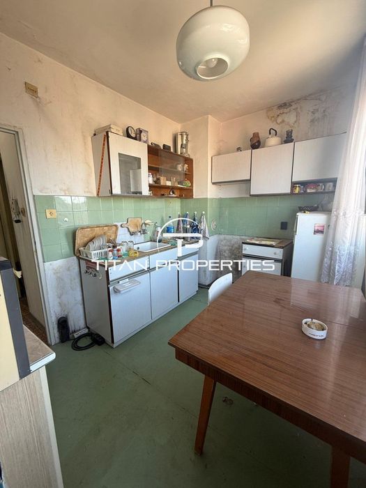 Продава се Двустаен апартамент в Пловдив, Изгрев - 44 кв.м за 1250 €/кв.м - Снимка #2