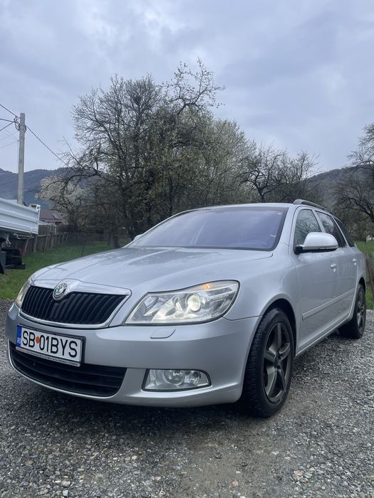 SKODA Octavia 2011 — imagine 2