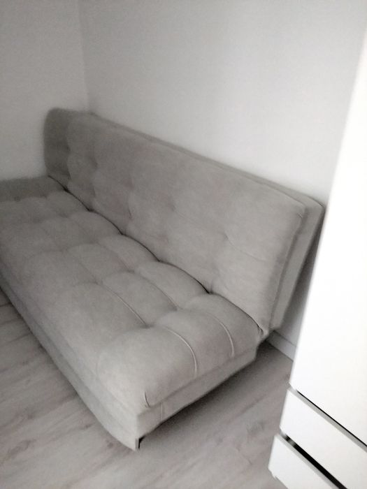 Продается срочно диван