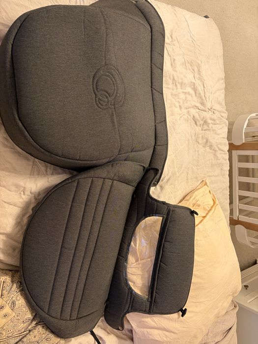 Продам коляску 2 в 1. Со всеми чехлами.