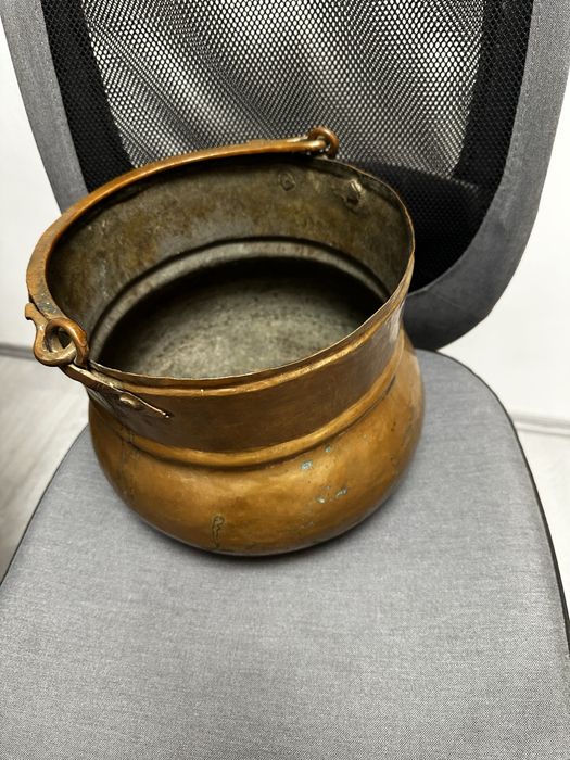 Vas vechi cu miner în
