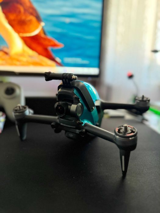 Setup complet Drona Digitala DJI FPV - Integra, controller, 3 baterii