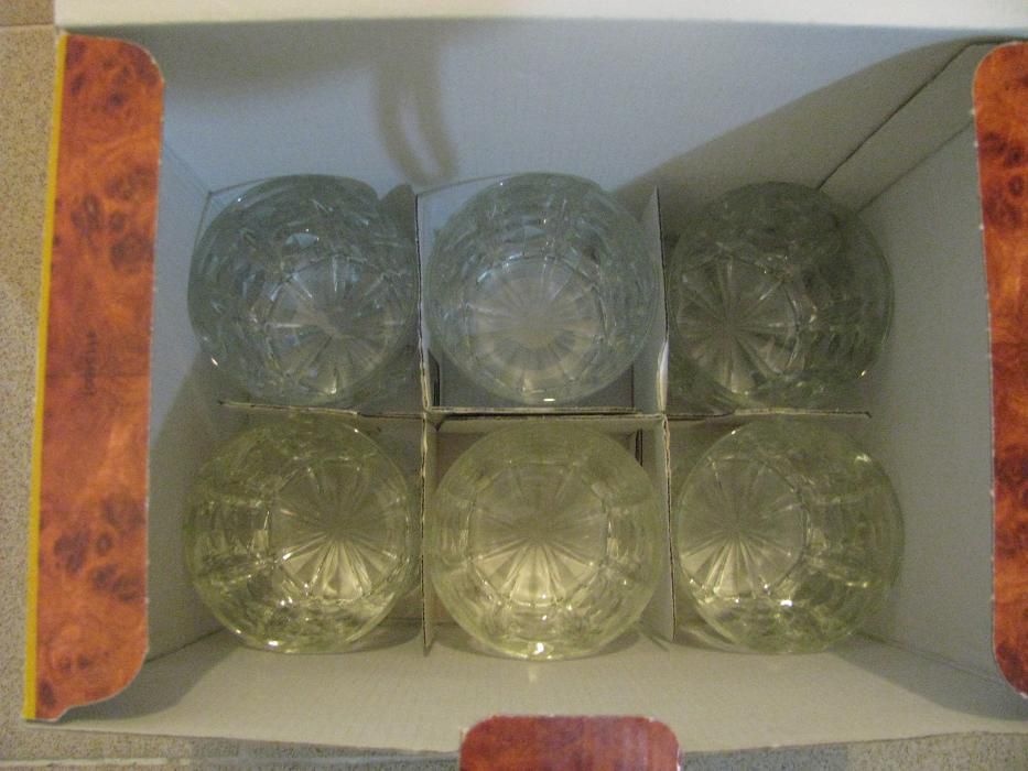 чисто нов сервиз