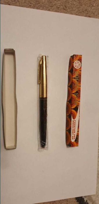 Vand stilou chinezesc de colectie Golden Star nefolosit din anii 80