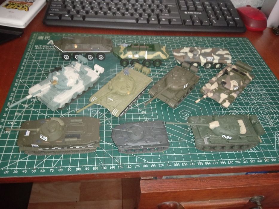 Продам танки  от ДеАгостини