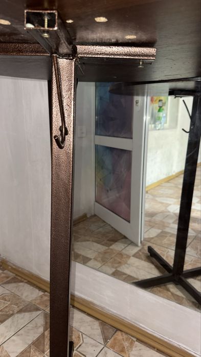 Стол бу в хоршем состочнии