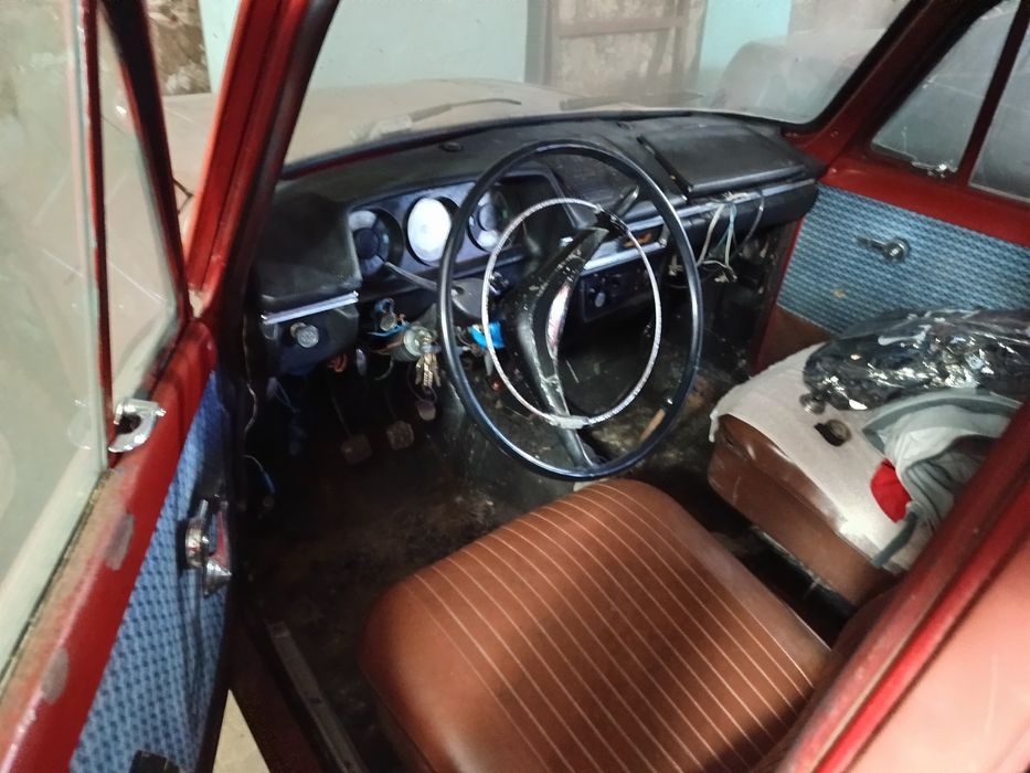 Москвич 408 комби с 2 врати