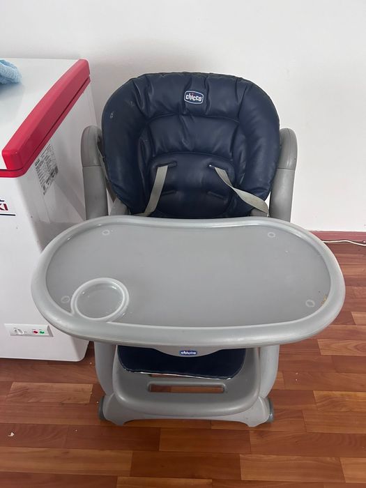 Продам стулья для кормления