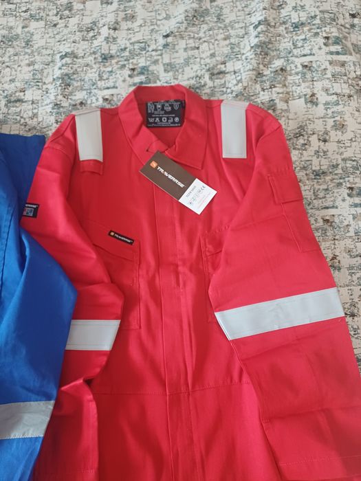 Рабочие комбинезоны