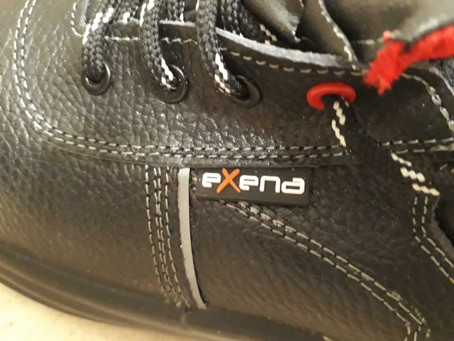 Продават се нови, работни обувки "EXENA"