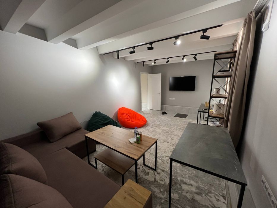 Аренда под Офис 30кв м Лабзак! С Мебелью подваль 400$