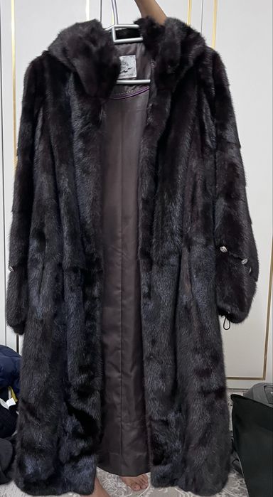 Продам шубу натуралька