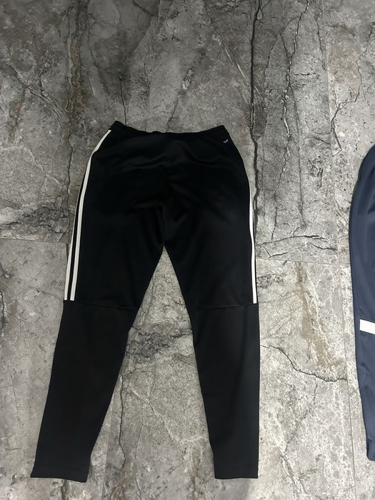 pantaloni adidas marimea M