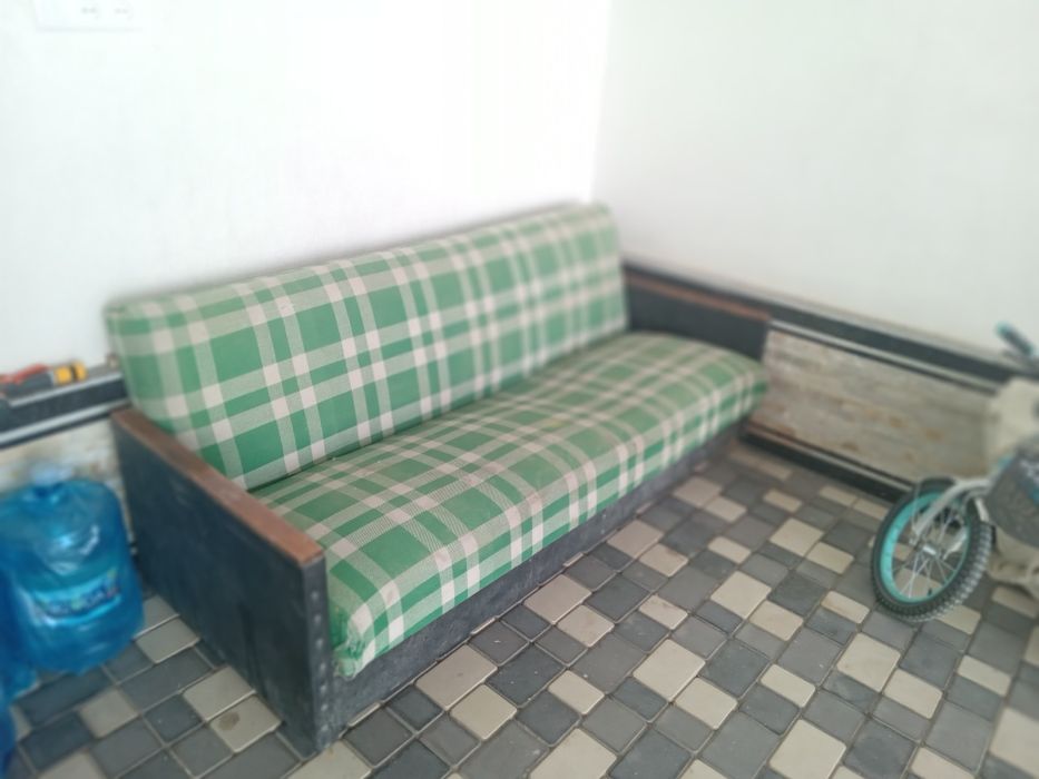 Divan sotiladi standart