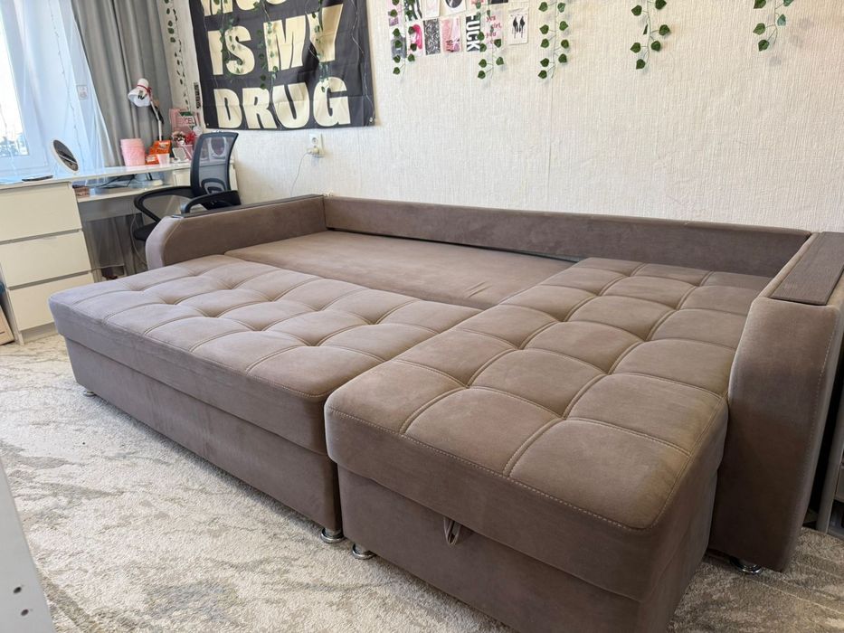Продам диван в отличном состоянии