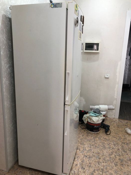 Продам холодильник