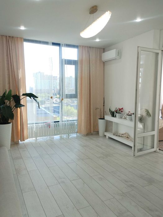 Продам 3ную квартиру на  EXPO