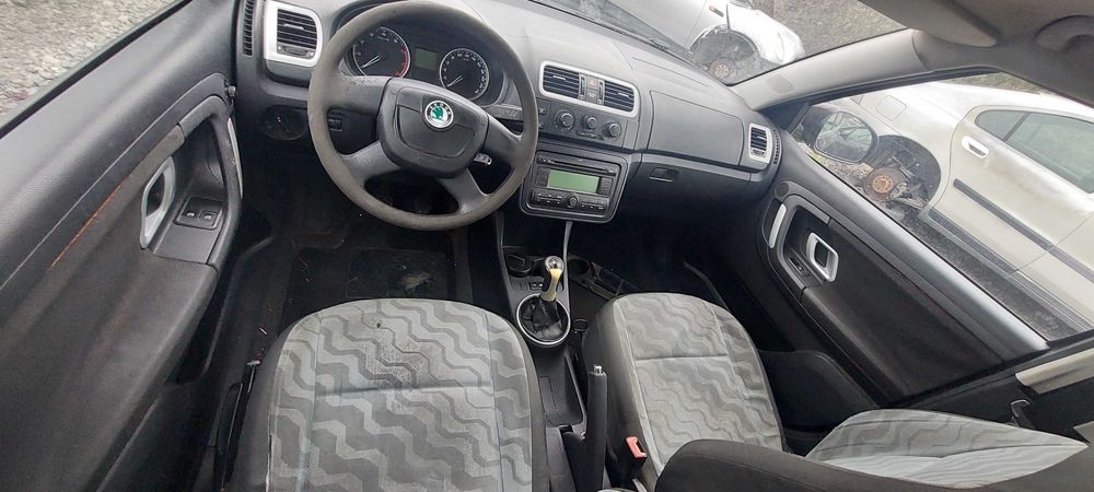 Skoda Fabia 1,2 i , Шкода Фабия на части!
Януари 2010