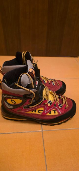 Bocanci Garmont Tower GTX culoare rosie pentru barbati, marimea 43