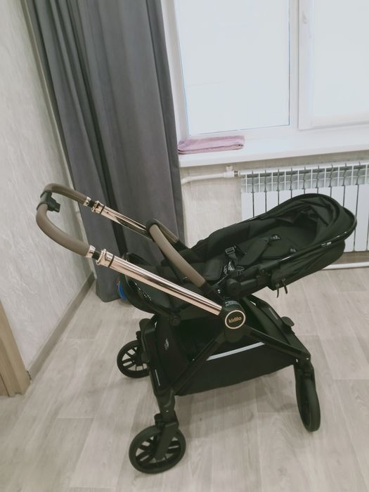 Продаю коляску новую