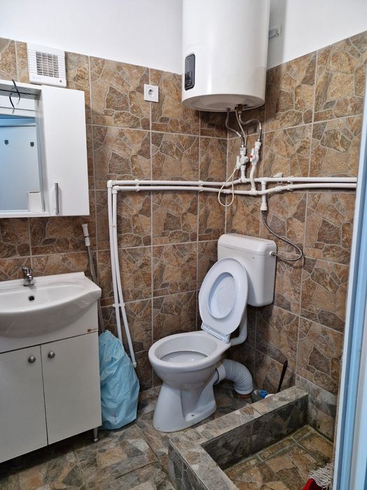 Garsoniera de închiriat