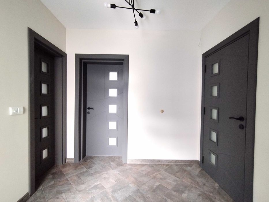 Дава се под наем Офис в Перник, Изток - 78 кв.м за 612 € - Снимка #5