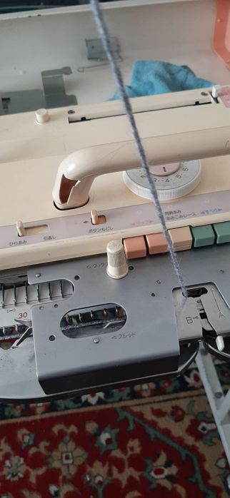 Вязальная машина.