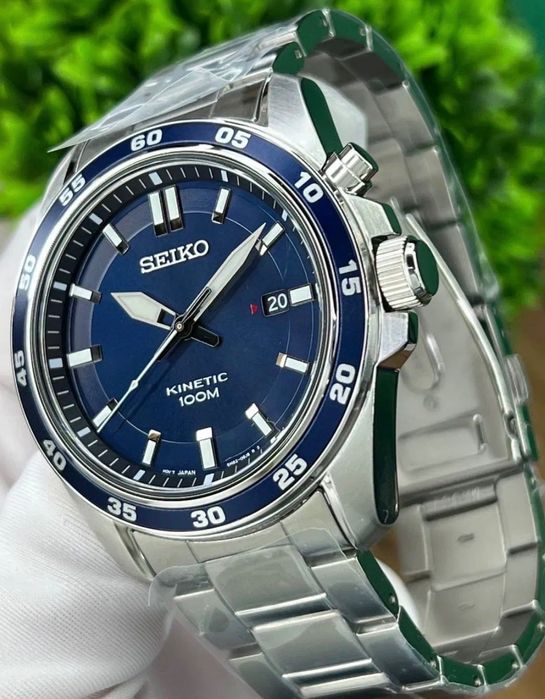 Часы SEIKO kinetic в отличном состоянии.