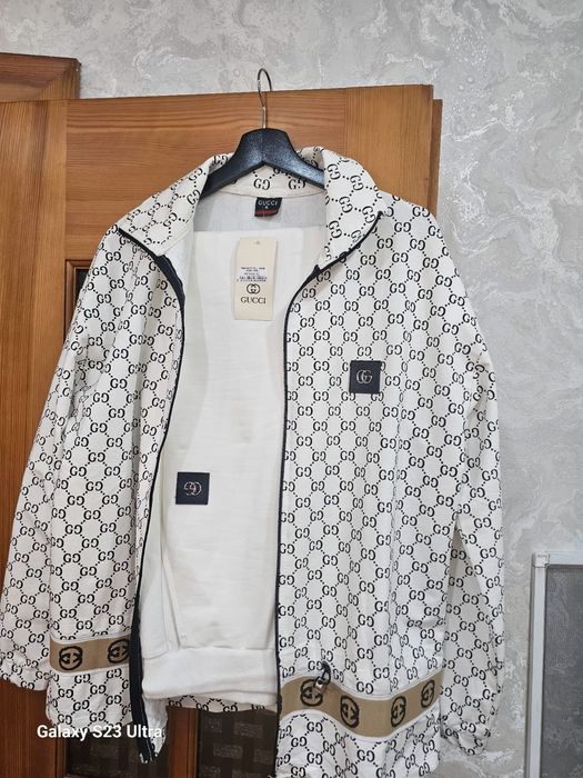 Спортивные костюмы