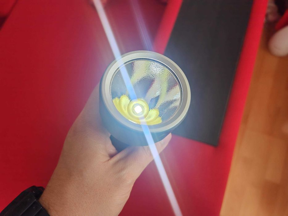 Lanterna Nextool cu led XHP50.2