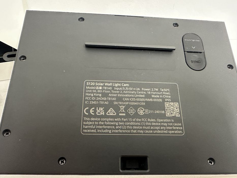 Camera de supraveghere smart / inteligenta Eufy S120, 2MP, rezolutie 2K, Wi-Fi, audio bidirectional, cu panou solar, exterior