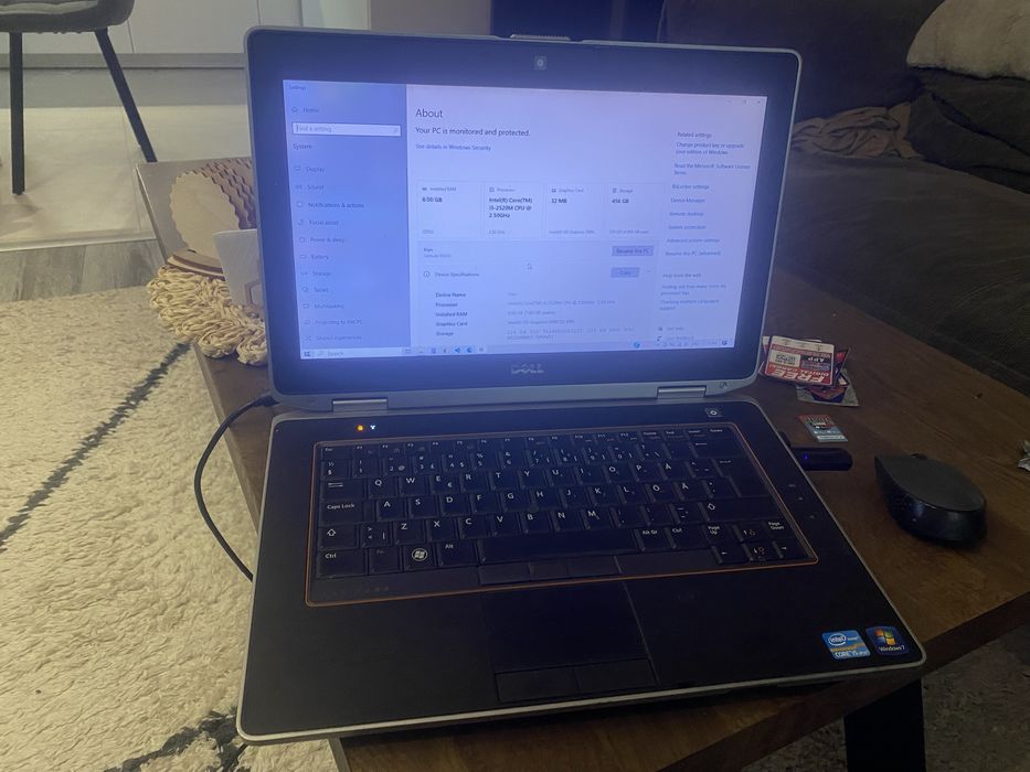 Продавам Dell latitude E6420 с windows 10