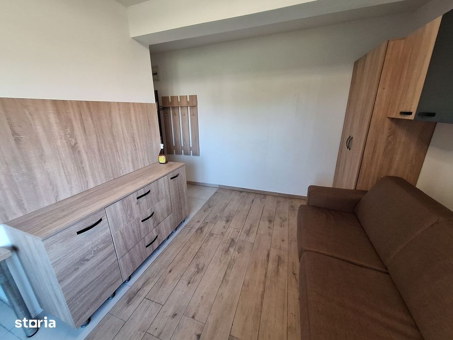 200 euro.!!!Garsoniera Et 1 Zona Ronat