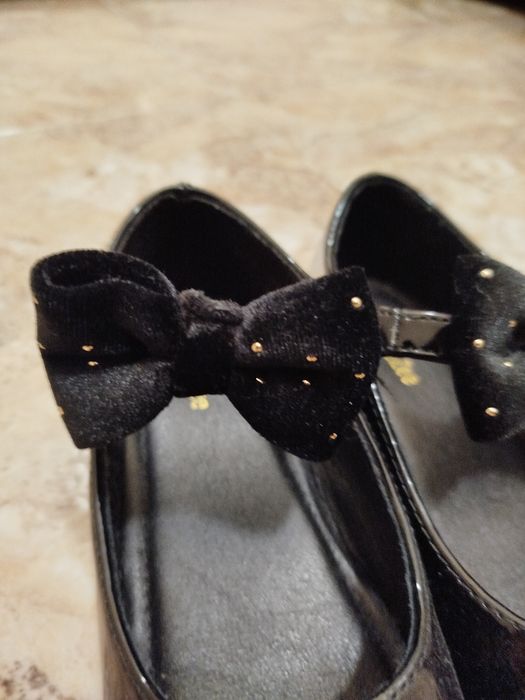 Детски елегантни черни обувки I love DeeZee