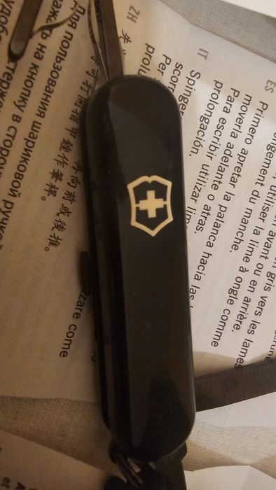 Victorinox onix black collection