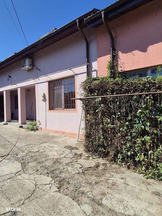 Casa de inchiriat P+1 NAVODARI (pretabila pentru muncitori)