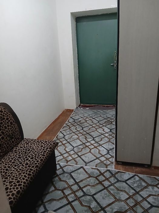 Mujiza restarani oldidan 2 xonalik uy