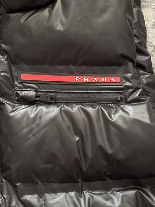 Vesta “puffer” Prada