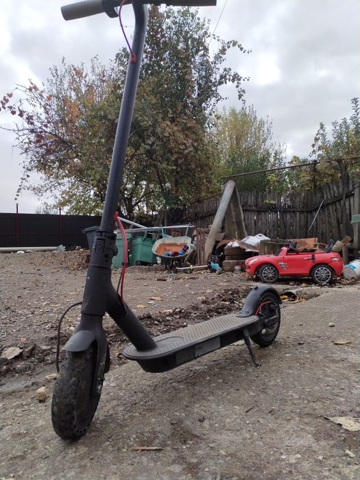 Trotineta electrica Xiaomi m365 citiți descrierea